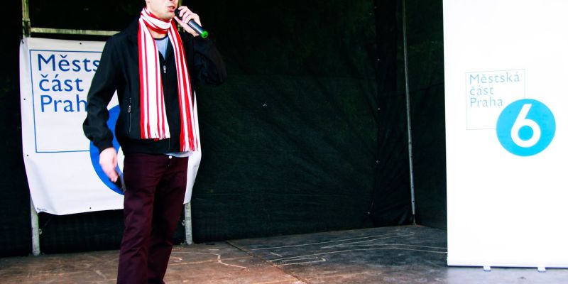 Moderátor Pavel Wieser