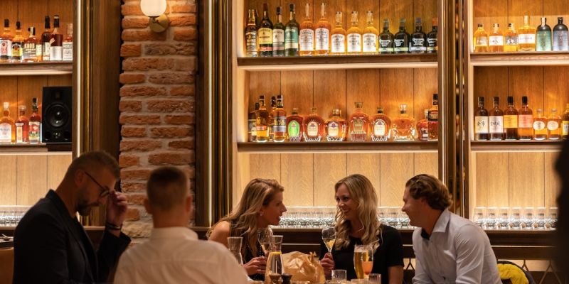 Whiskey Restaurant, Bar & Museum
