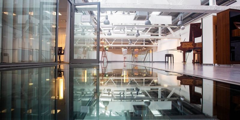 PETROF Gallery