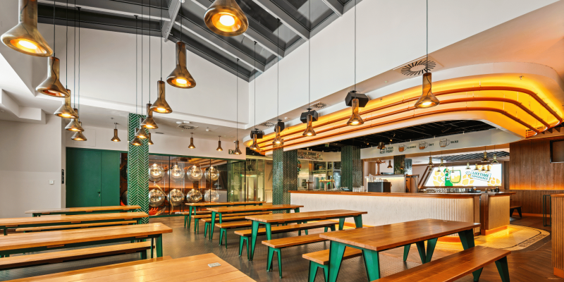 Proměňte firemní večírek v nezapomenutelný zážitek s Pilsner Urquell Experience v Praze