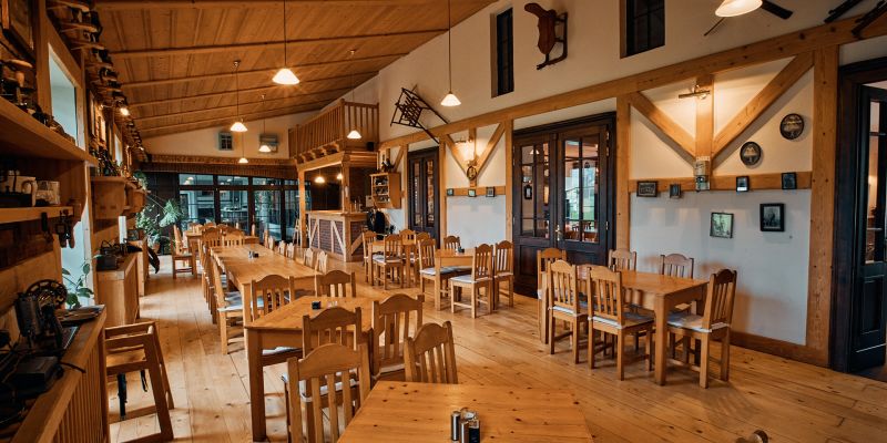 Resort Malevil: místo, kam se nejezdí, ale vrací