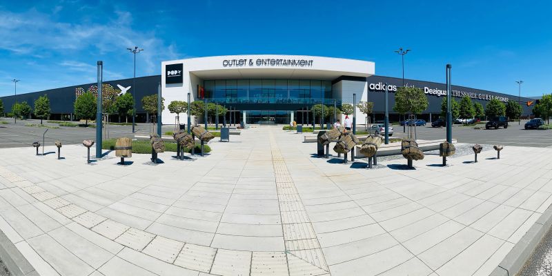 POP Airport - Outlet POP