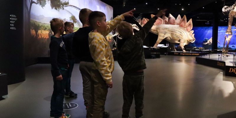 POP Airport - Dinosauria Muzeum Prague