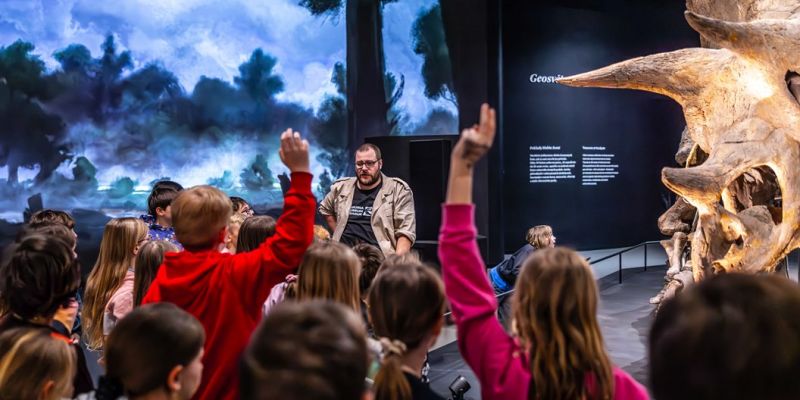 POP Airport - Dinosauria Muzeum Prague