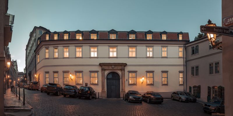 Hartigovský palác