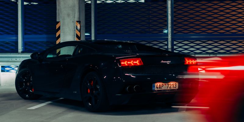 Svezení v supersportu (Ferrari, Lamborghini, Mustang)