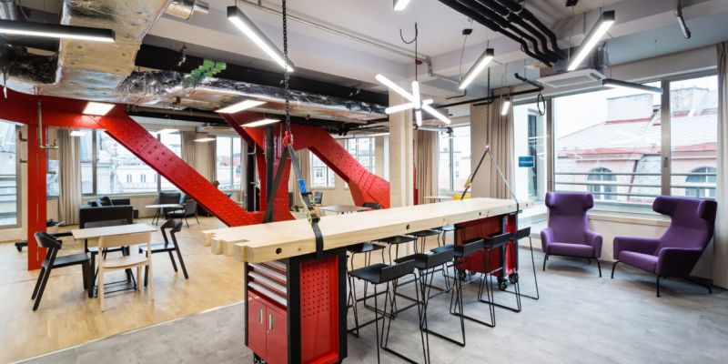 Zenwork Event space - Zenwork Red Space s terasami