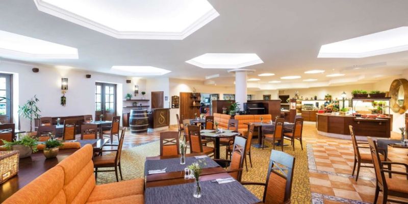 Lindner Hotel Prague Castle
