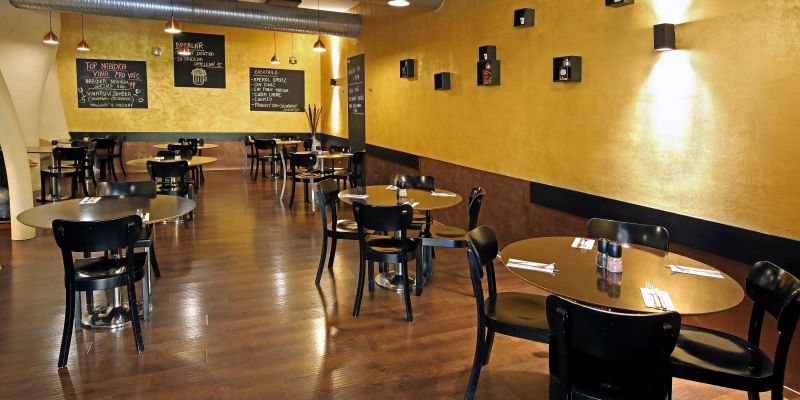 Restaurant ne-SMYSL s klubem ZARAGOZA