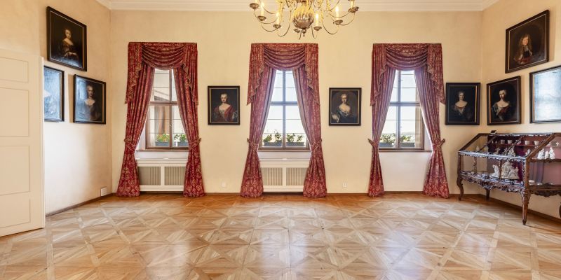 Lobkowiczký palác - Rokoko a další historické salónky