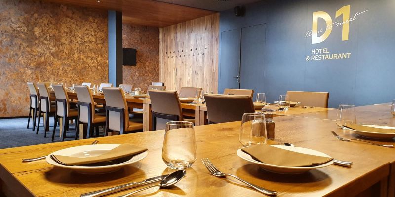 D1 Hotel & Restaurant - Sál R