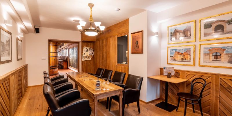 Muzeum slivovice R. JELÍNEK - Salónek Kampa