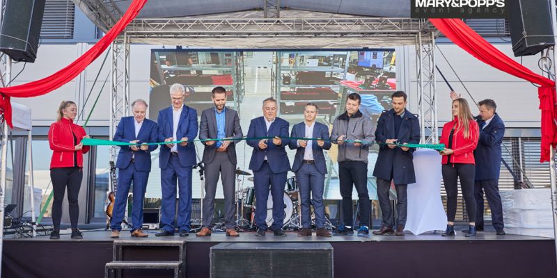 MARY & POPP'S AGENCY