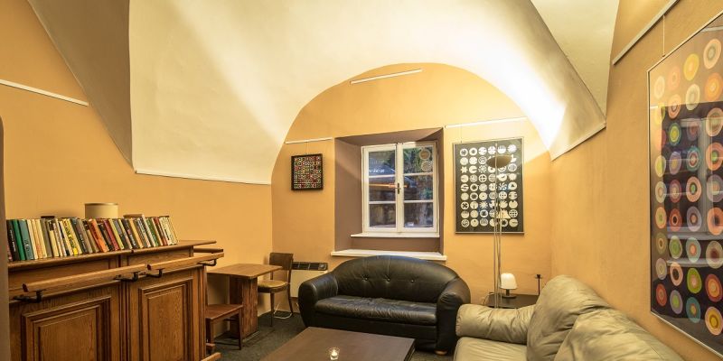 NAPA bar and gallery