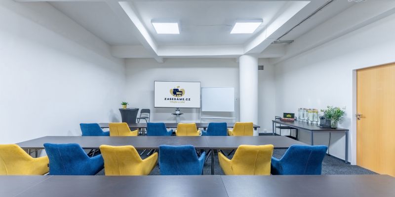 Zasedáme - Střední Central