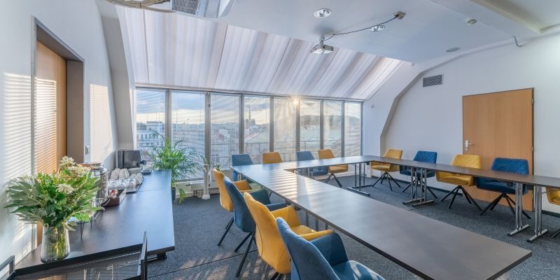 Zasedáme - Střední místnost Jungmann