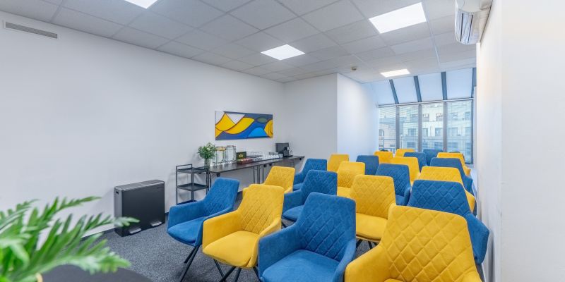 Zasedáme - Střední místnost Václavák