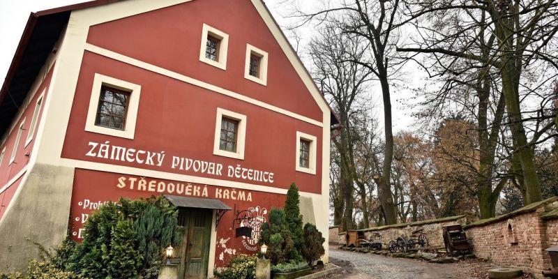 Zámecký resort Dětenice