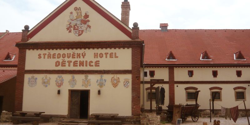 Zámecký resort Dětenice