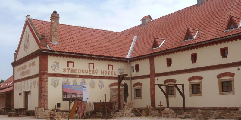 Zámecký resort Dětenice