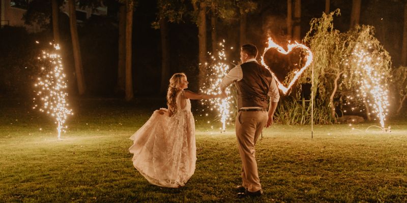 Arabesque Shows & Events - Romantická pyro-muzikální show