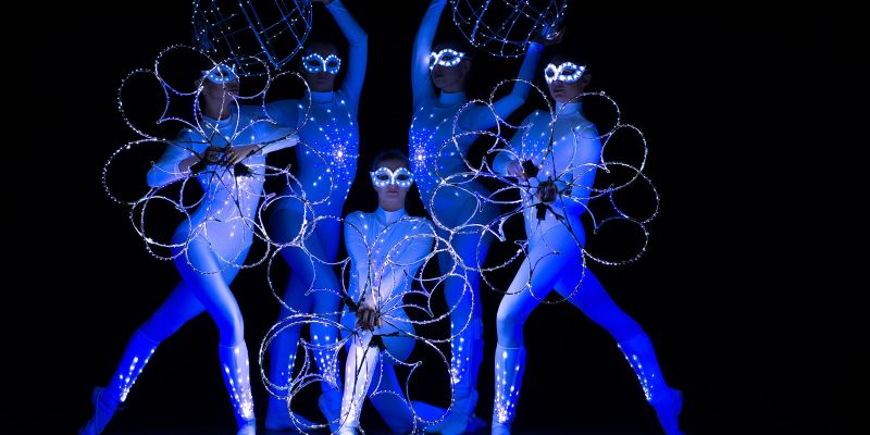 3 praktické rady, jak s pomocí světýlek oživit váš večírek nebo svatbu