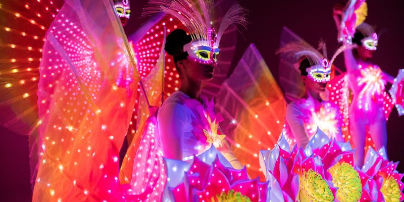 3 praktické rady, jak s pomocí světýlek oživit váš večírek nebo svatbu