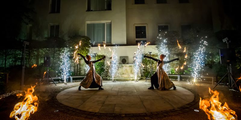 Arabesque Shows & Events - Efektní ohňová show