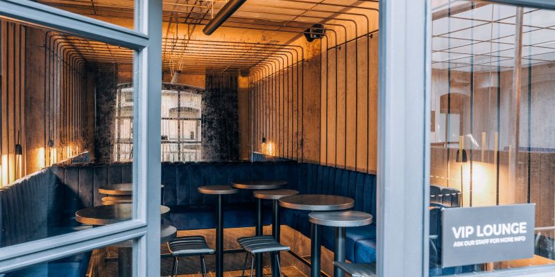 Moon Club & Lounge - Tarot Lounge