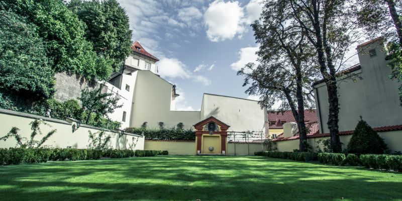 Hartigovský palác - Hartigovská zahrada