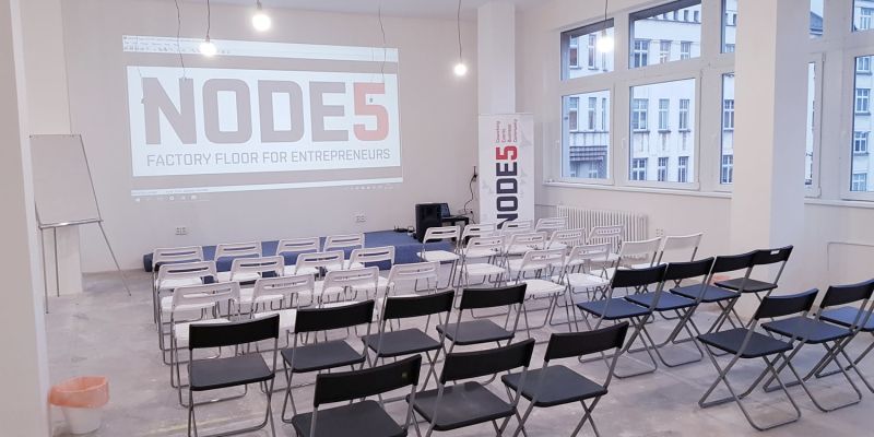 Node5 - Malá zasedací místnost