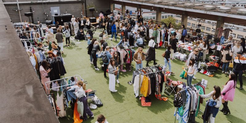 Střecha Radost: vyhlídková terasa a event space k pronájmu