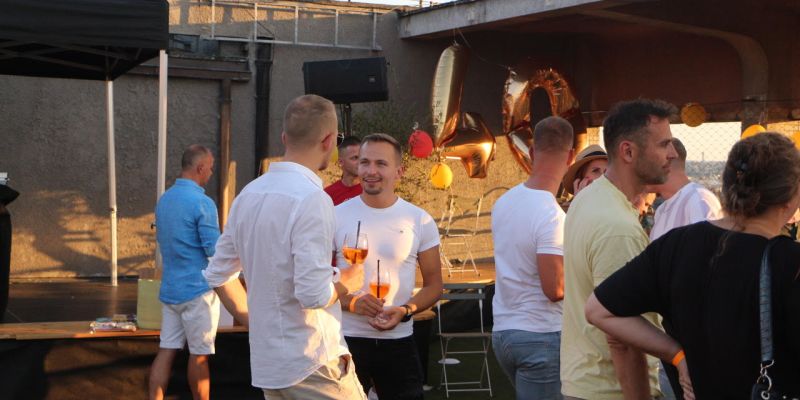 Střecha Radost: vyhlídková terasa a event space k pronájmu