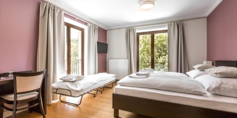Hotel Mandát