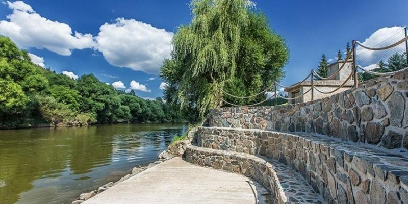 Hotel a školící centrum Samechov
