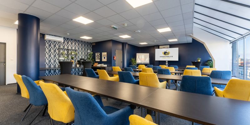 Zasedáme - Velká místnost