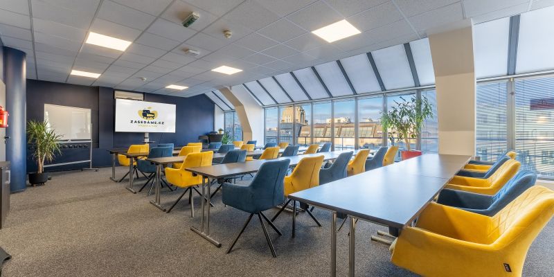 Zasedáme - Velká místnost