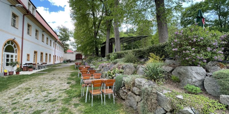 Hotel Týnec - Zahrada