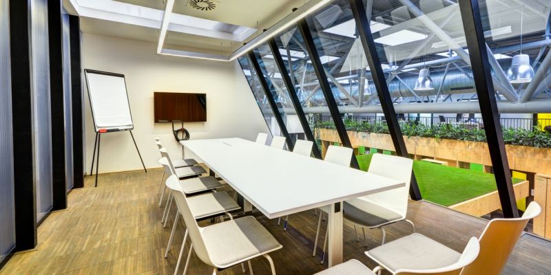 Impact Hub Brno - Žlutá zasedačka