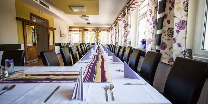 Restaurace a penzion Zděná bouda - Salónek