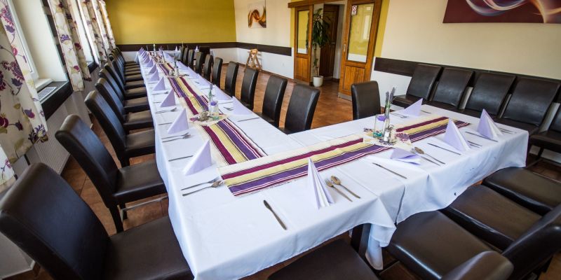 Restaurace a penzion Zděná bouda - Salónek