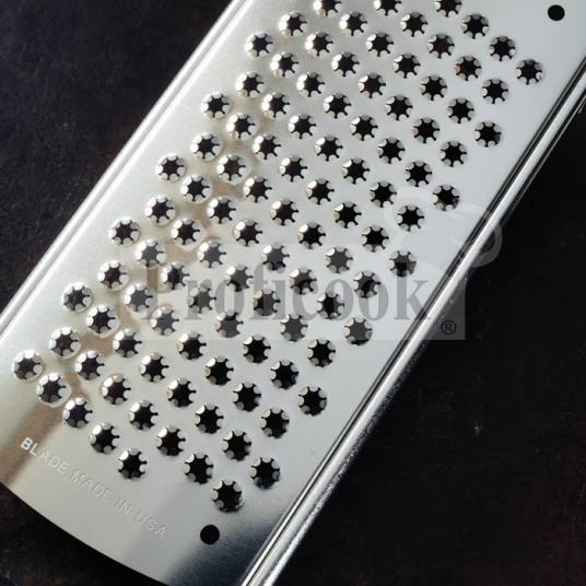 Microplane Gourmet Star grater