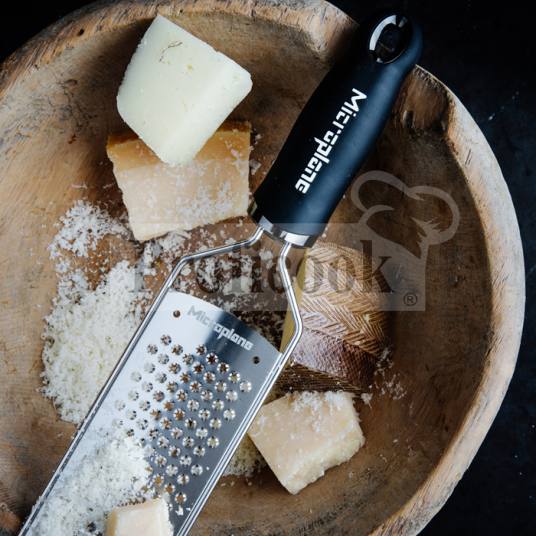 Microplane Gourmet Star grater