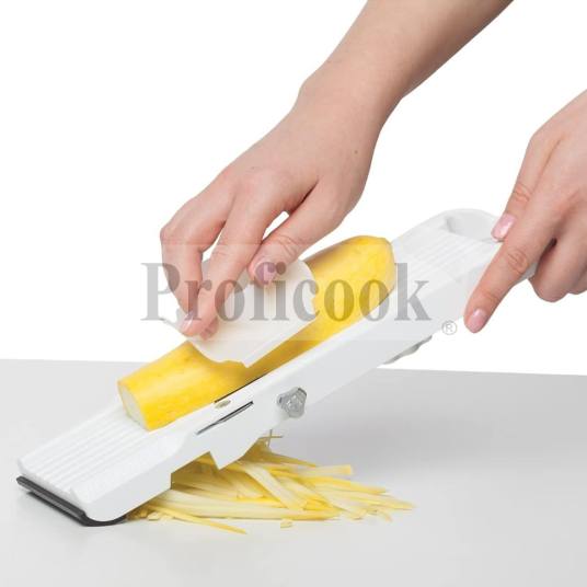 Benriner Japanese mandolin grater 8,9 cm