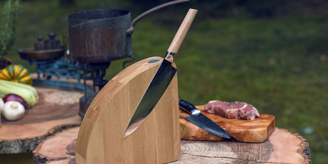 Knife stands